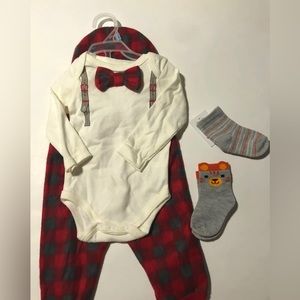 swiggles baby boys Set of t-shirt and wool pants, hat and 2 pairs of socks  3/6m